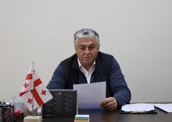 ქონების მართვისა და ბუნებრივი რესურსების საკითხთა კომისია