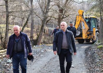 სოფელ შკედში მიმდინარე სანიაღვრე არხი