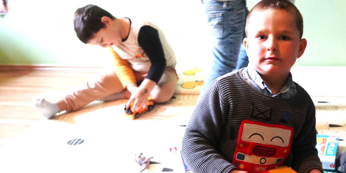 საჩუქრები პატარებს