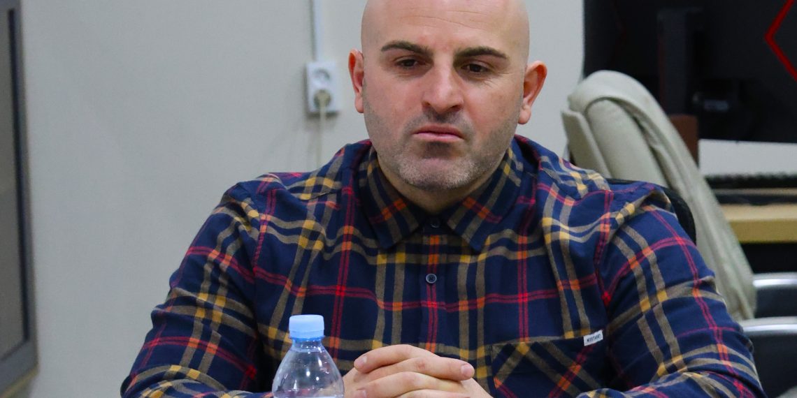 თათბირი სამსახურის ხელმძღვანელბთან