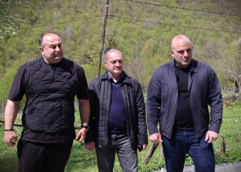 გზების ბეტონის საფარით მოწყობა