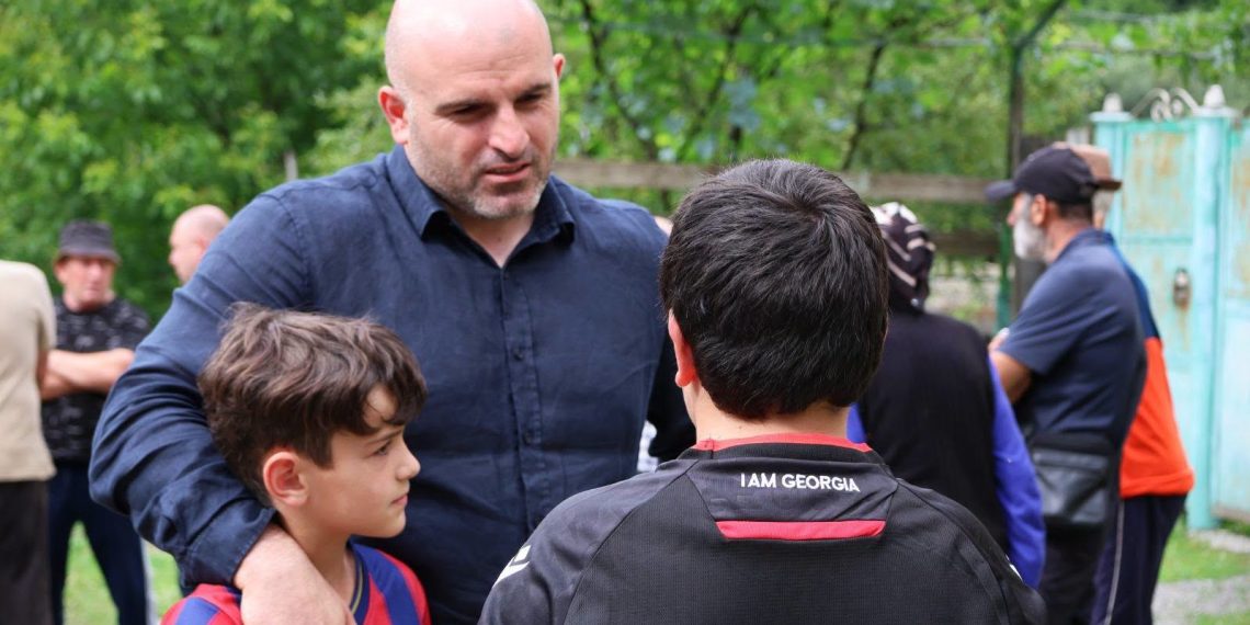 ხელედისა და ლესემის მოსახლეობასთან შეხვედრები